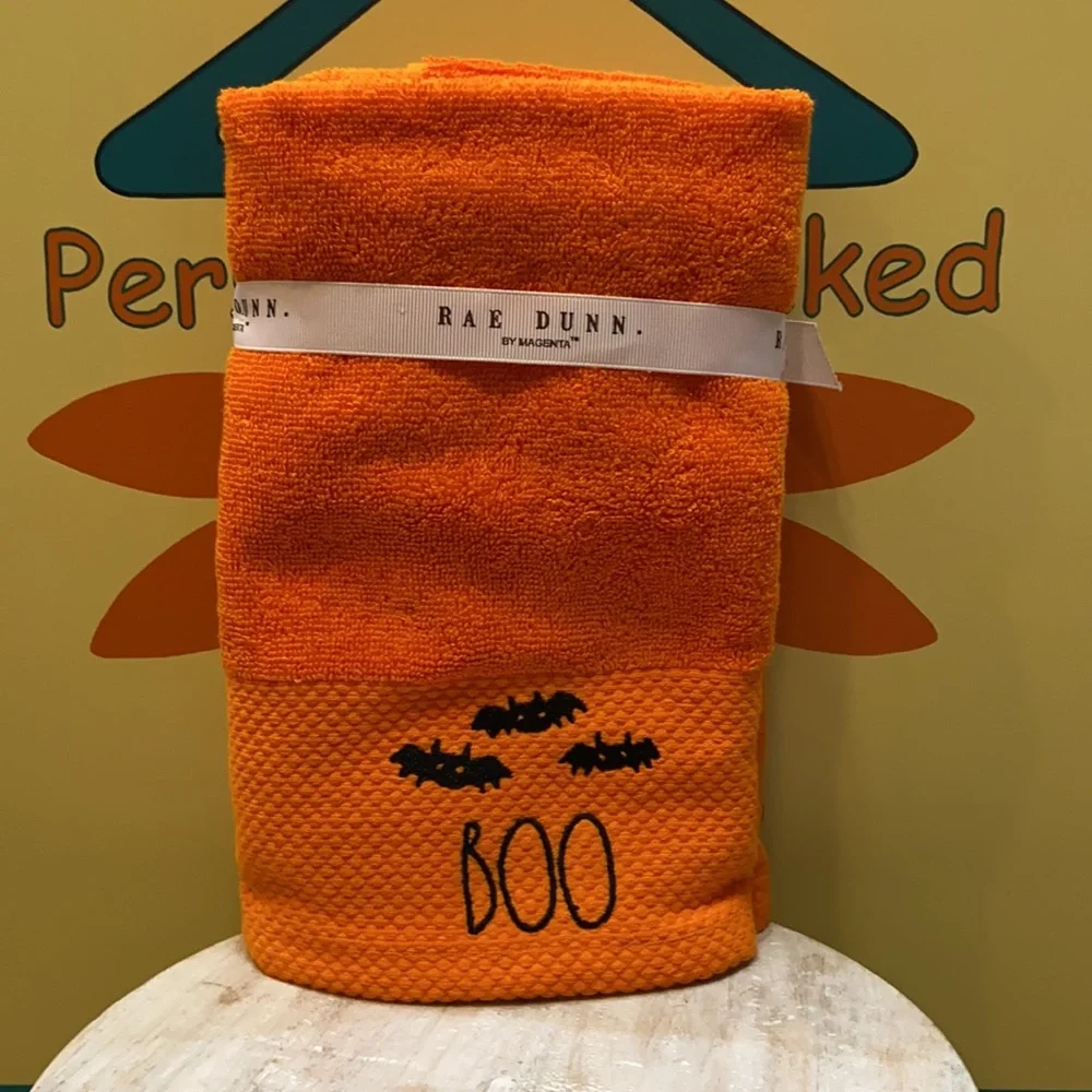 Rae Dunn BOO Hand Towels